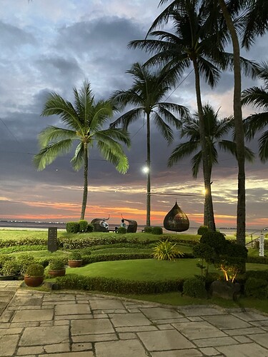 AC812E49-D6F4-489A-8A89-DDD0456E4B49_1_105_c