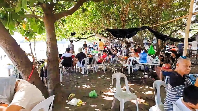 13-philippine-magazine-unterwegs-in-negros-dauin-beach-13