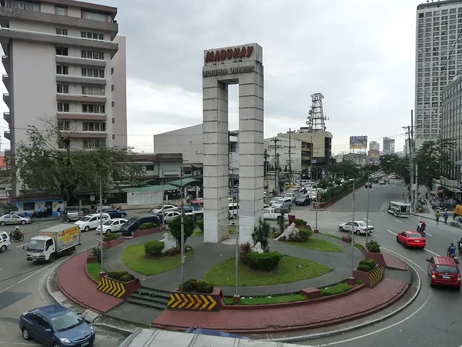17-philippinen-forum-taegliche-geschichte-quezon-city-hauptstadt-03