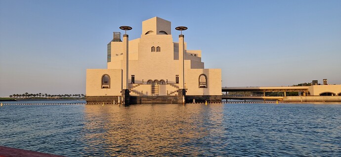 250518-t.Doha Dhow Sundown Cruise_003 mit Museum für islamische Kunst klein