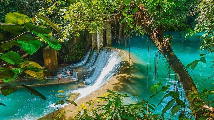 Kawasan Falls08