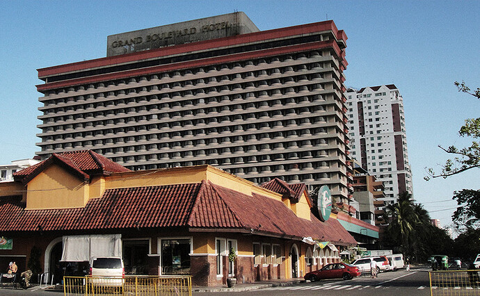 grand-boulevard-hotel-insert1