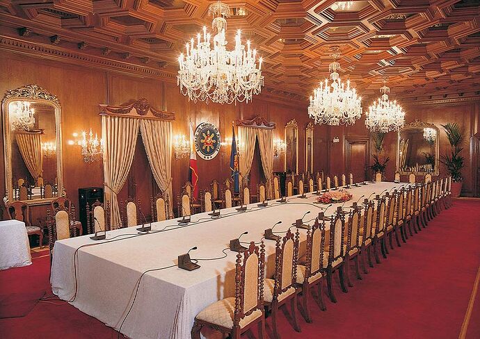 21-philippinen-foum-kultur-gebaeude-malacanang-04-speisesaal