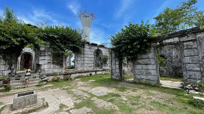 Guisi Lighthouse Guimaras 01