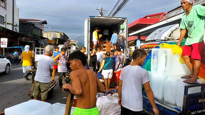02-philippinen-forum-maerkte-fischanlieferung-dumaguete-02