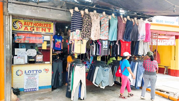 21-philippinen-forum-gesellschaft-ukay-ukay-00
