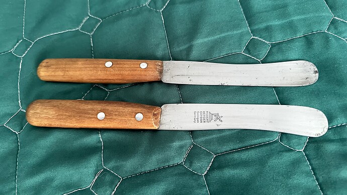 Messer aus der Kohlenstoff-Abteilung