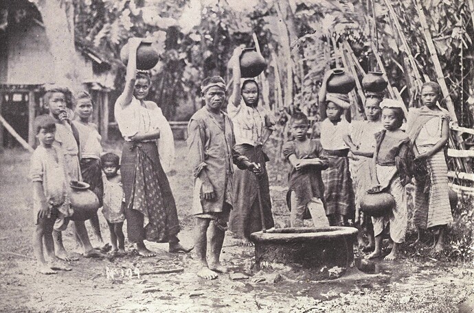 Water_carriers_in_Iloilo,_1899
