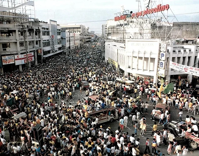 edsa Iloilo C Manuel Quezon III 02