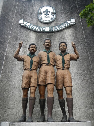 Colegio_de_San_Juan_de_Letran_monument_of_Ramon_Valdes_Albano,_Henry_Cabrera_Chuatoco_and_Wilfredo_Mendoza_Santiago