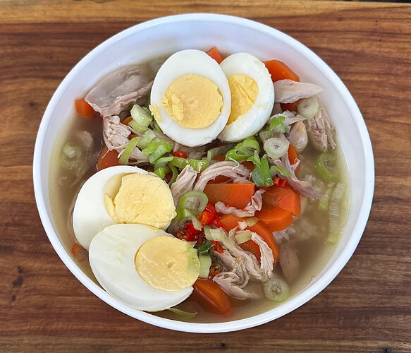 Reissuppe vom Hühnerbollen...