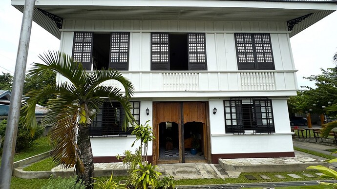 Mama's Kitchen House