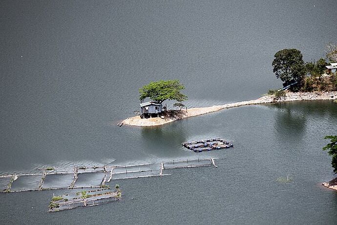 12-philippinen-forum-seen-ambuklao-stausee-02