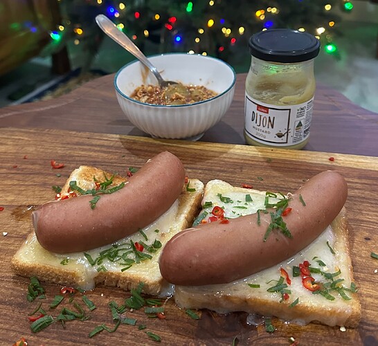 Bockwurst auf Toast mit Havarti