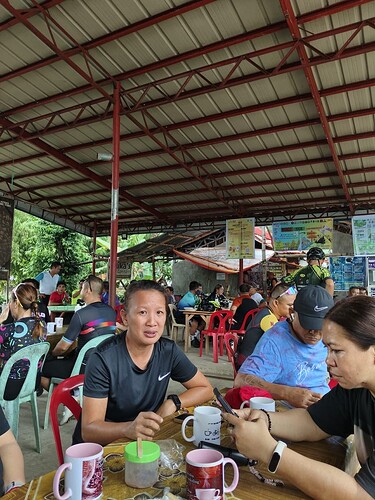 Yahn's Cyclist meeting point 02