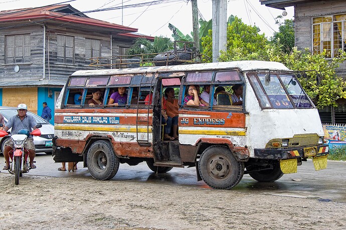 "Neuer" Bus