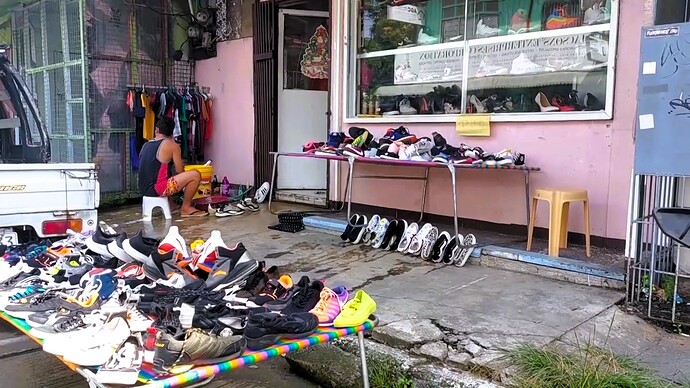 08-philippine-magazine-video-walking-capistrano-street-cdo-06
