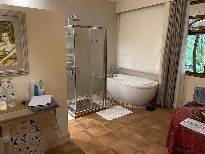 20A30A22-8594-414C-AFC2-2CBAB1626104