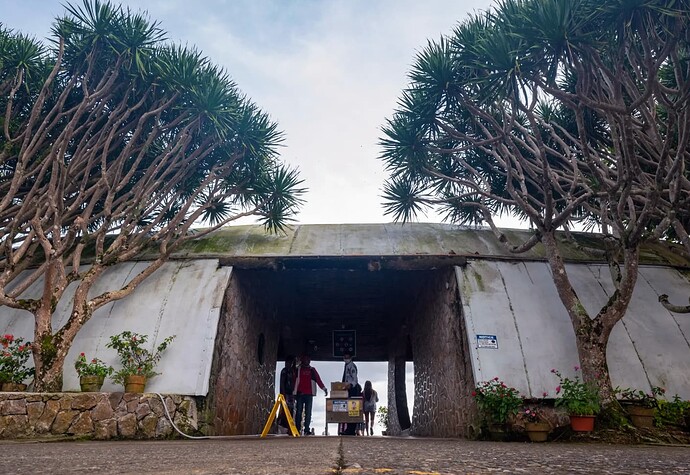 The old TOPS Cebu 02