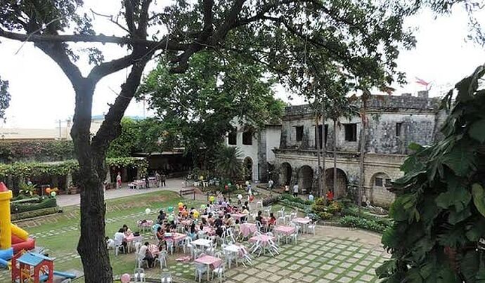 11-philippinen-forum-kulturelle-gebaeude-fort-san-pedro-cebu-city-02