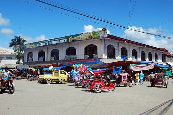 15-philippinen-forum-staedte-passi-city-01