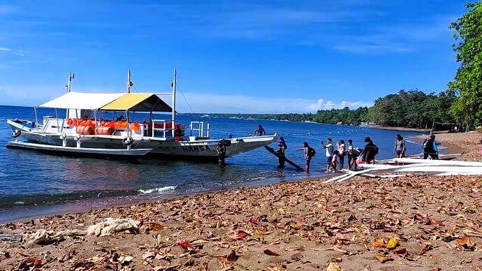 13-philippine-magazine-unterwegs-in-negros-dauin-beach-15