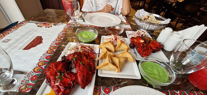 250519-u.Doha Souq Waqif_022 Tandoori Chicken klein