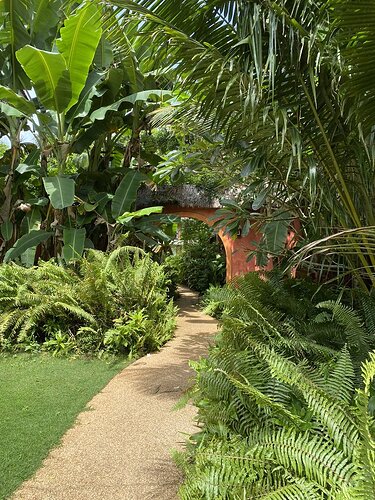 F469F704-CB20-45B1-A7AD-25DD6EA7547F