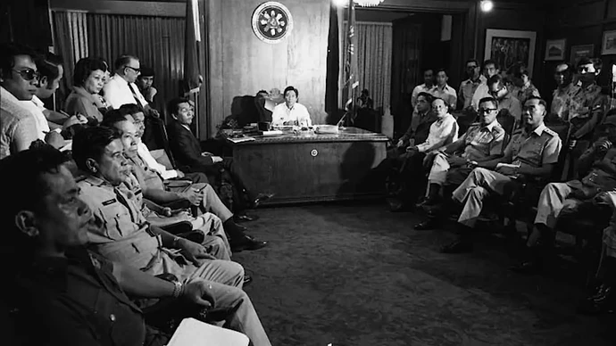 22-philippinen-forum-taegliche-geschichte-marcos