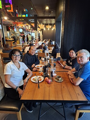 Dusit Thani 9 (Samsung)