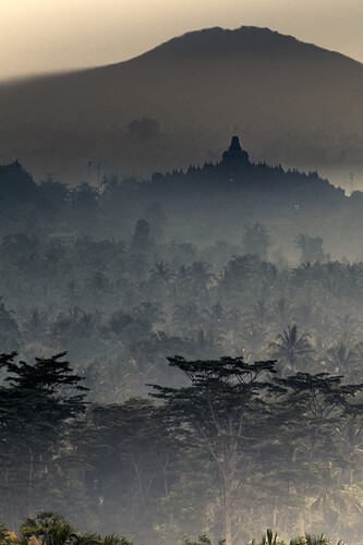 12_03_13Borbodur379-Bearbeitet