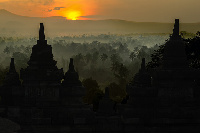 12_03_13Borbodur075-Bearbeitet