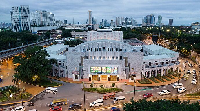 03-philippinen-forum-kultur-manila-metropolitan-theater-00
