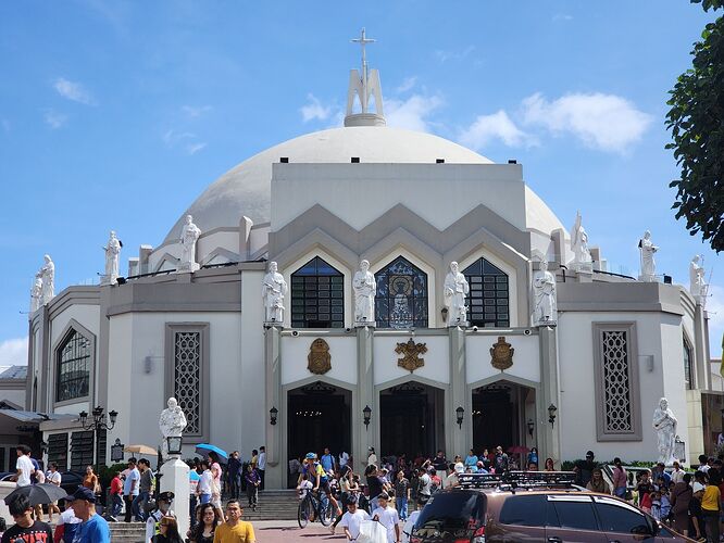 06-philippinen-forum-kulturelle-gebaeude-kathedrale-in-antipolo-02