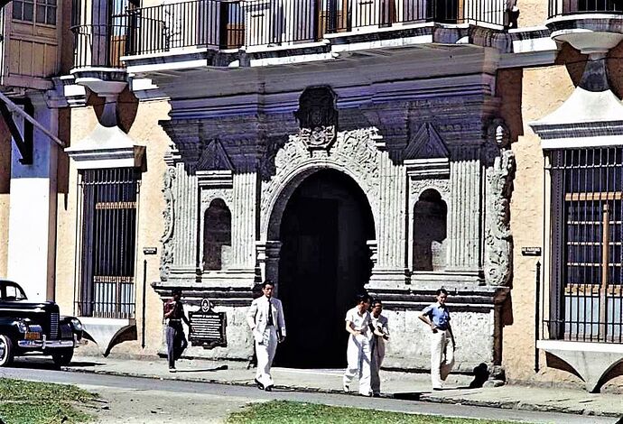 26-philippinen-forum-kulturelle-gebaeude-santo-tomas-university-02
