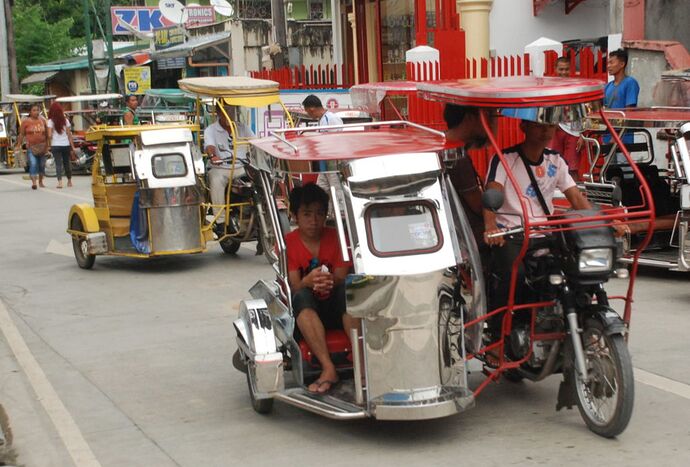 19-philippinen-forum-staedte-calapan-city-03