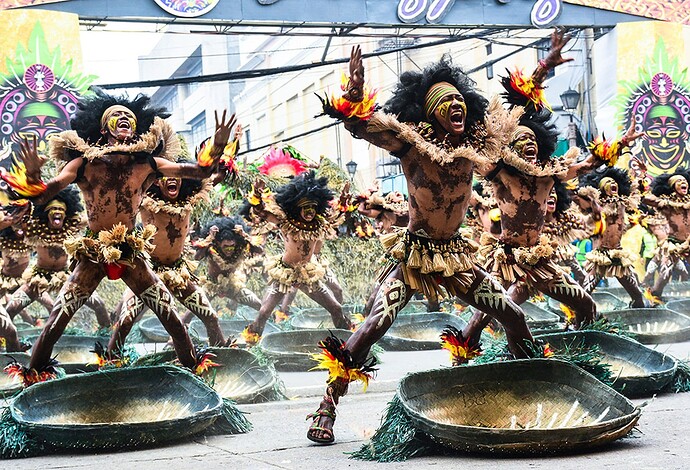 30-philippinen-forum-kultur-feste-Dinagyang Festival-02
