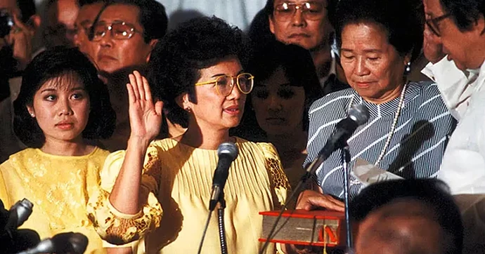 25-philippinen-forum-taegliche-geschichte-zwei-praesidenten-eingeschworen-02