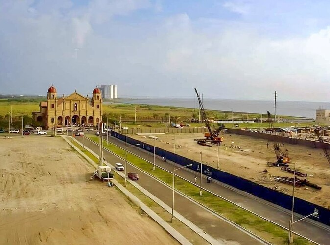 SMX Convention Center area, 2005