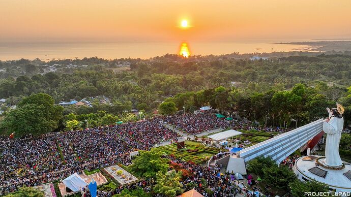 11-philippinen-forum-pilgerorte-divine-mercy-el-salvador-02