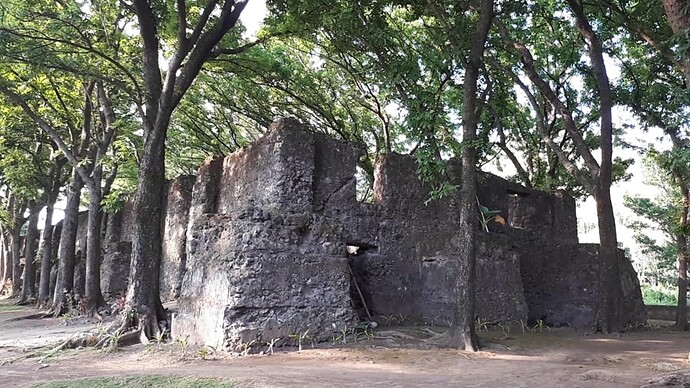 31-philippinen-forum-reisen-allgemein-ausflugsorte-versunkener-friedhof-camiguin-02