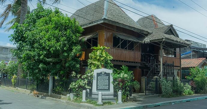 19-philippinen-forum-taegliche-geschichte-dona-aurora-aragon-quezon-02