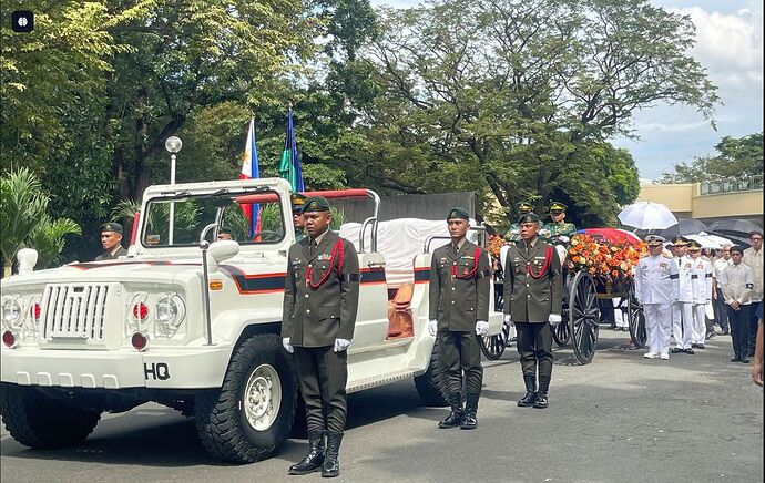14-philippinen-forum-taegliche-geschichte-juan-ponce-enrile-02
