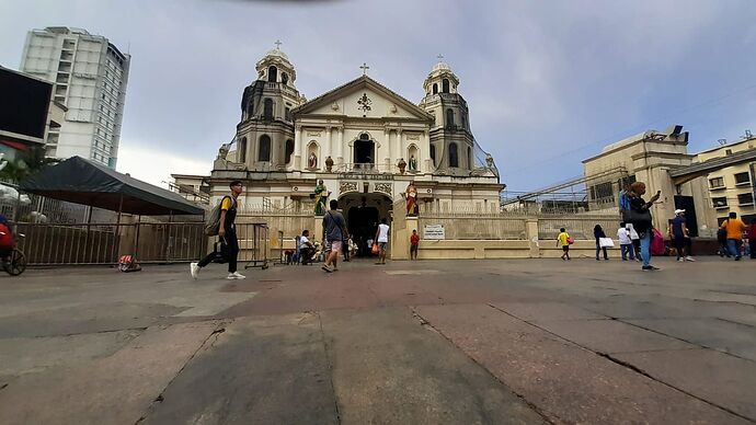 20190708-Plaza-Miranda-showing-Quiapo-Church-facade