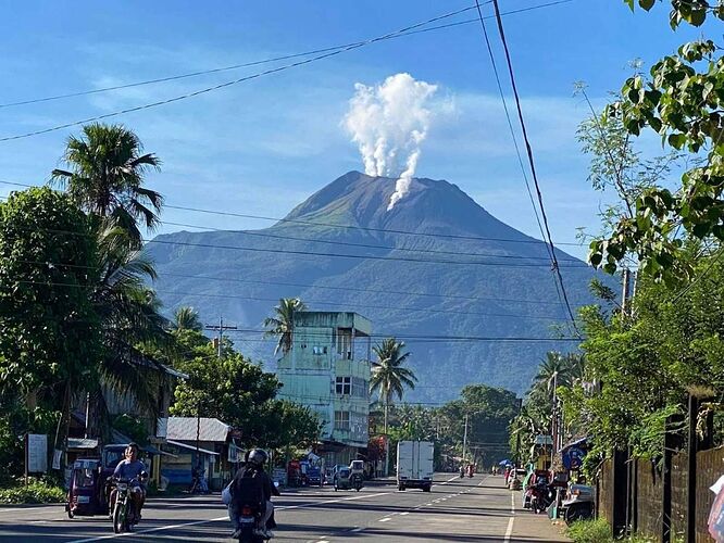 28-philippinen-forum-vulkane-mount-bulusan-02