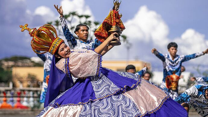 30-philippinen-forum-kultur-feste-Dinagyang Festival-04