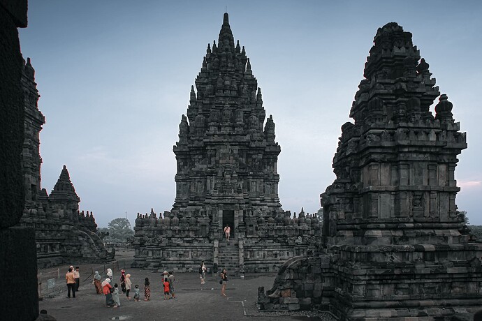 12_03_13Borbodur184-Bearbeitet