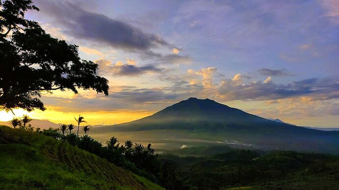 14-philippinen-forum-seen-baao-camarines-sur-06