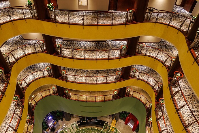 Dusit Thani 3 (Canon)