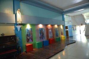 Philippinen, koloniales Erbe, Bildung